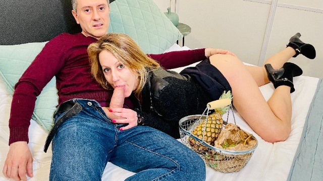 Edele Rico Simmons in der Hauptrolle in Fingern Sexfilm