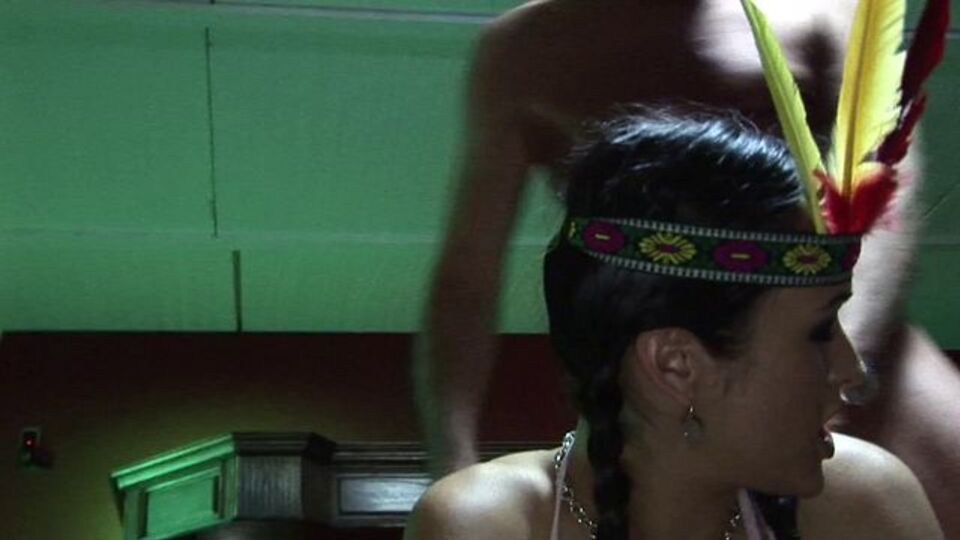 Contenido con la pura Angel Cassidy y Carmella Bing con anal de Ass Mania