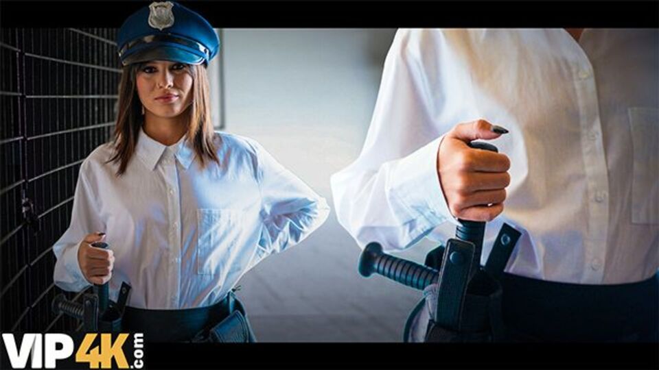 Kleine Titten Trailer mit unerreichbarer Michael Fly und Lucy Mendez von VIP 4K