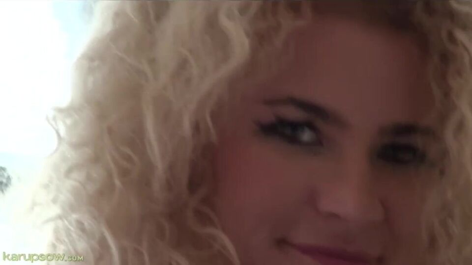 Karup's Older Women - adelanto de cabello largo