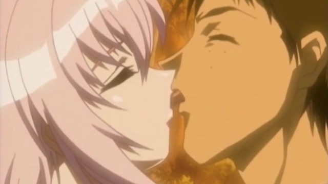 L'admirable  âme sœur en vedette dans vidéo gros seins