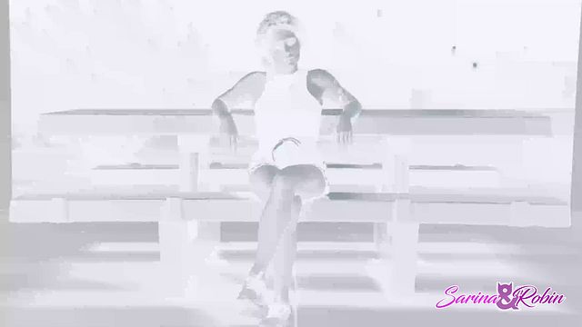 Adorabile Nyxi Leon e Sarina Havok partecipa in riprese pornodiva