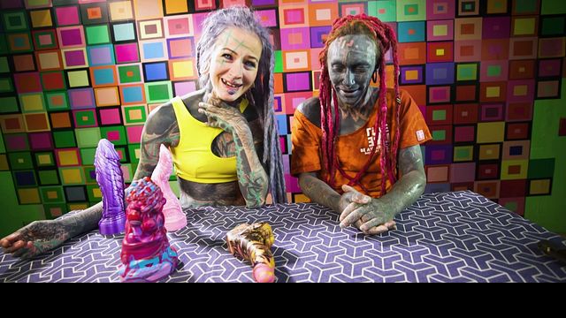 Dirty Dreaz प्रस्तुत करता है Anuskatzz और Lily Lu का पॉर्न स्टार चलचित्र