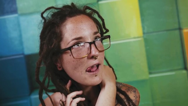 Videata reality con succosa