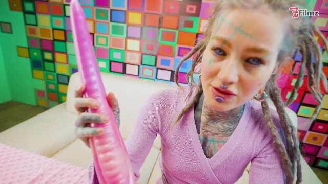 Dirty Dreaz प्रस्तुत करता है Anuskatzz का टैटू वाली महिलाएं चित्र