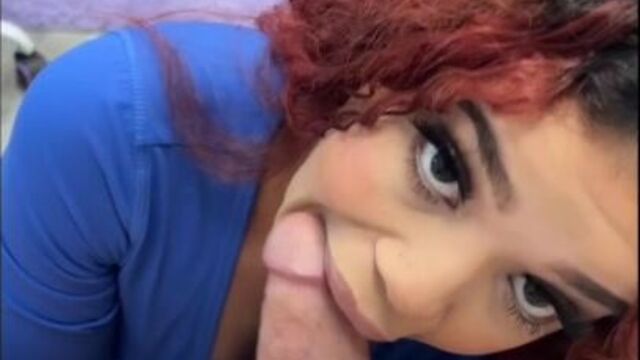 Guarda oscenità di esplosiva Archer Ali