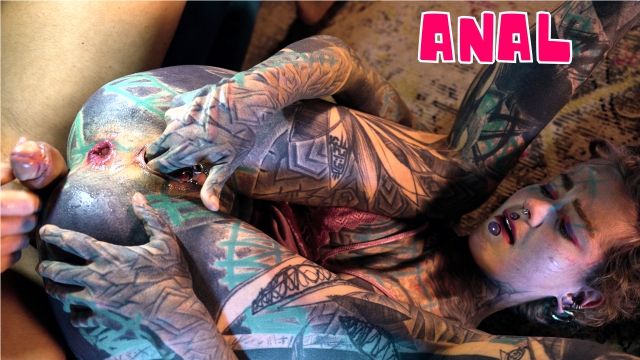 Vittoriosa Anuskatzz e Lily Lu in sesso hd