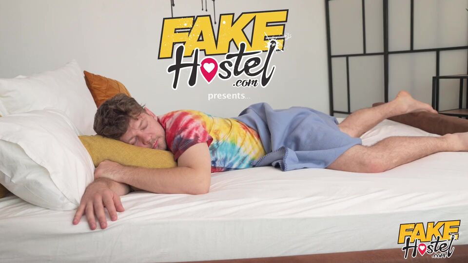 Curvy clip with impeccable Jayla De Angelis and Alyson Thor from Fake Hostel