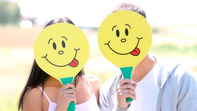 Rodaje de oral protagonizado por la libidinosa Foxii Black