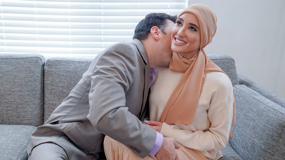 Hijab Hookup präsentiert Chloe Amour's Blowjob Sexfilm