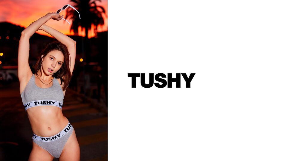 Viziosa Yukki Amey - trailer a pecora - Tushy