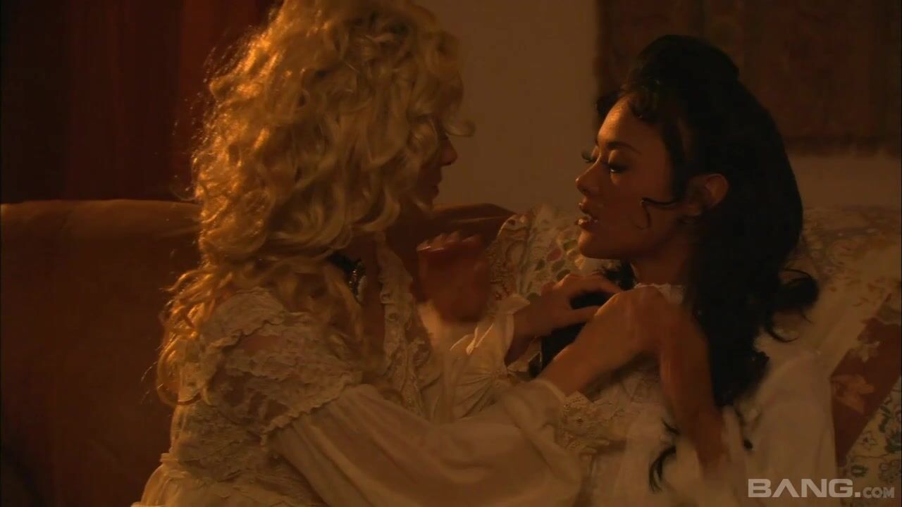 Guarda sesso di bagnata Carmen Luvana e Kaylani Lei